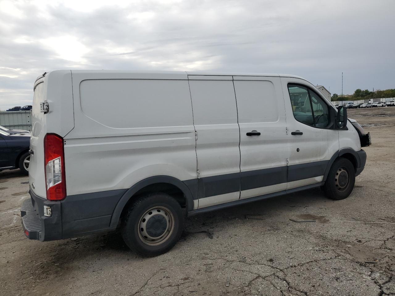 Ford Transit T-150 Image 3