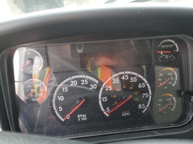 Freightliner M2 106 Medium Duty Image 3