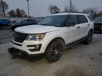 Salvage Ford Explorer