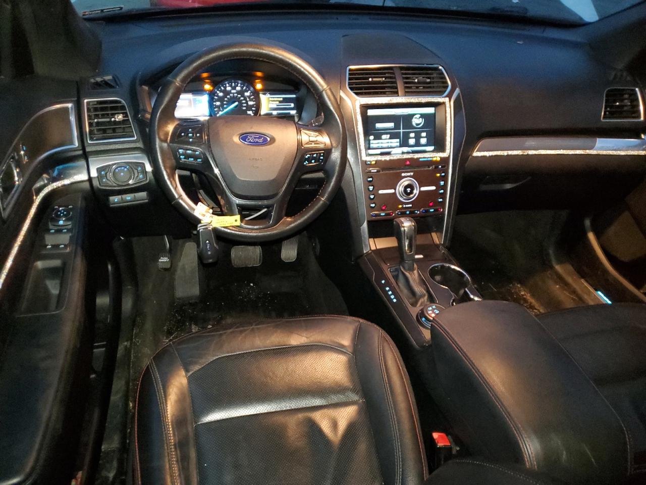 Ford Explorer Sport Image 6