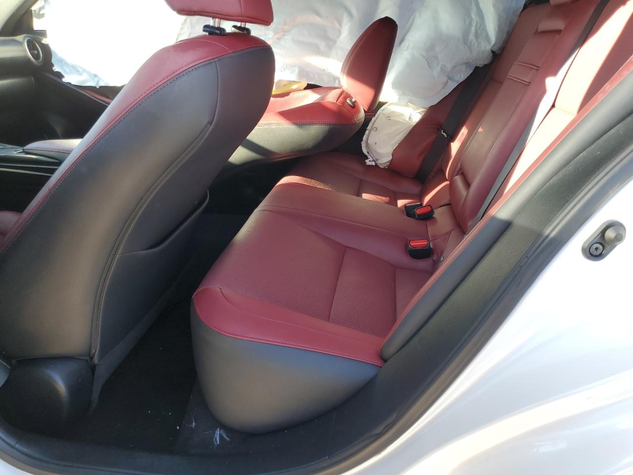 Lexus Is 300 Image 9