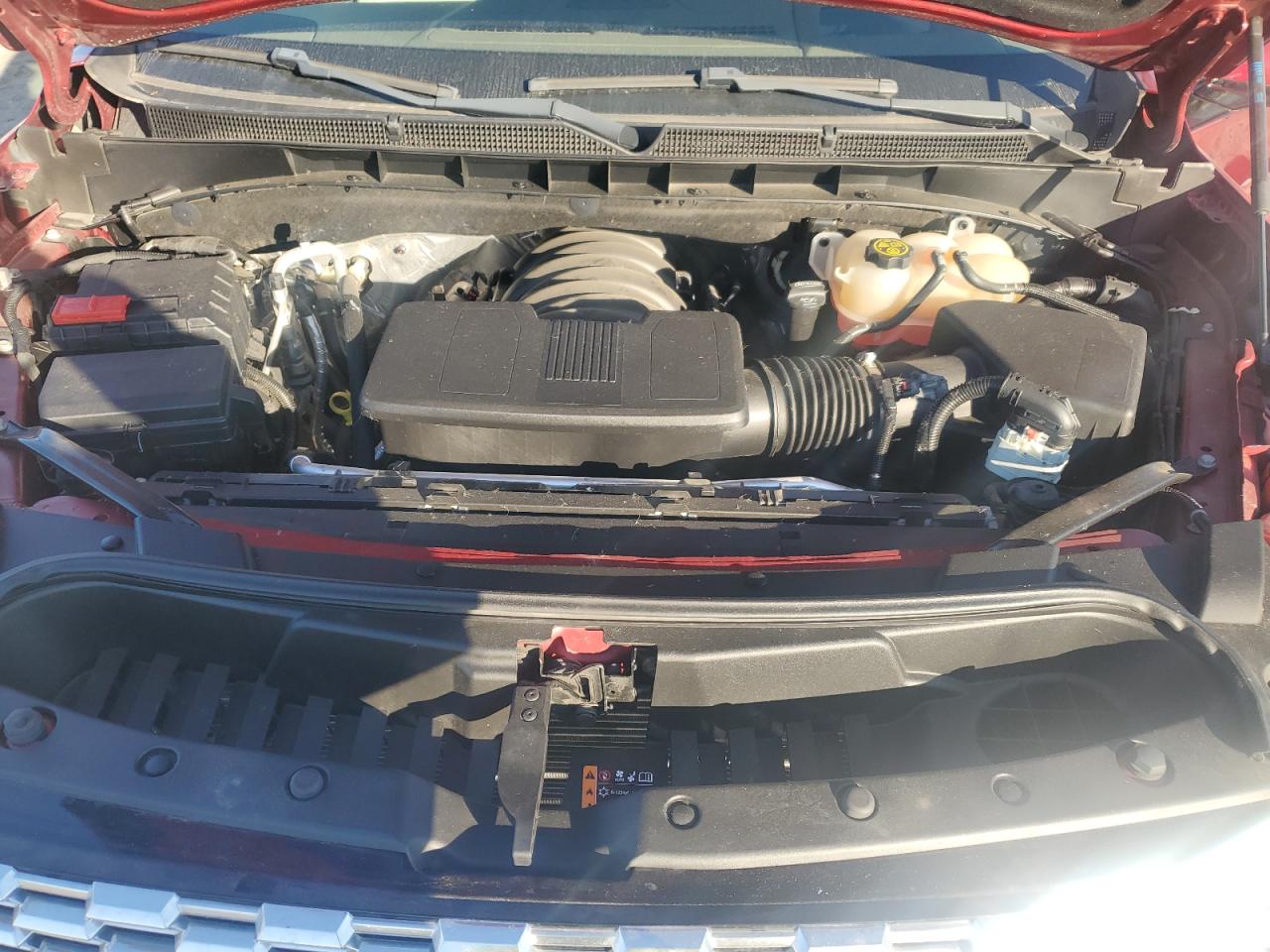 GMC Yukon Denali Image 11