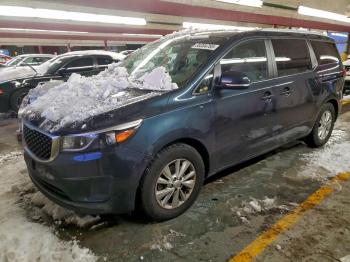  Salvage Kia Sedona