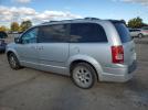 Chrysler Minivan Touring Image 6