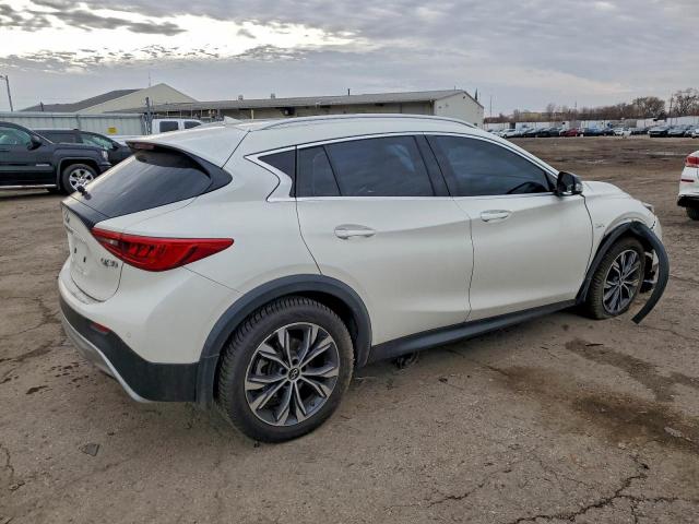 INFINITI Qx Base Image 8