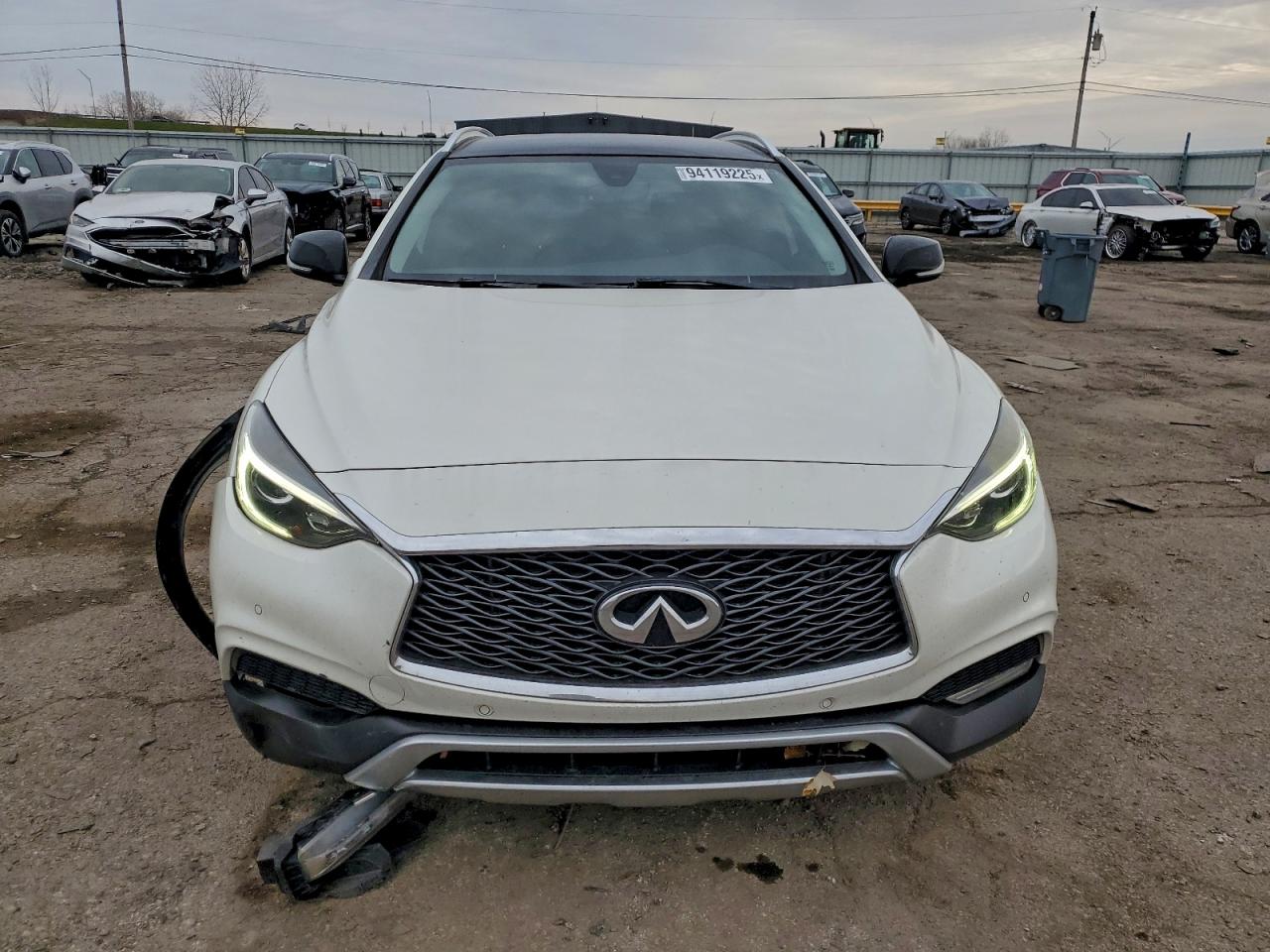 INFINITI Qx Base Image 4