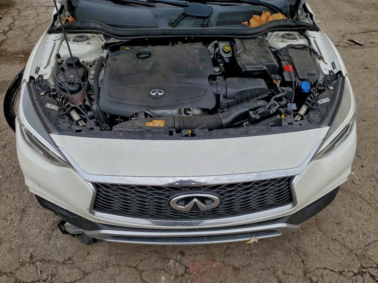 INFINITI Qx Base Image 13