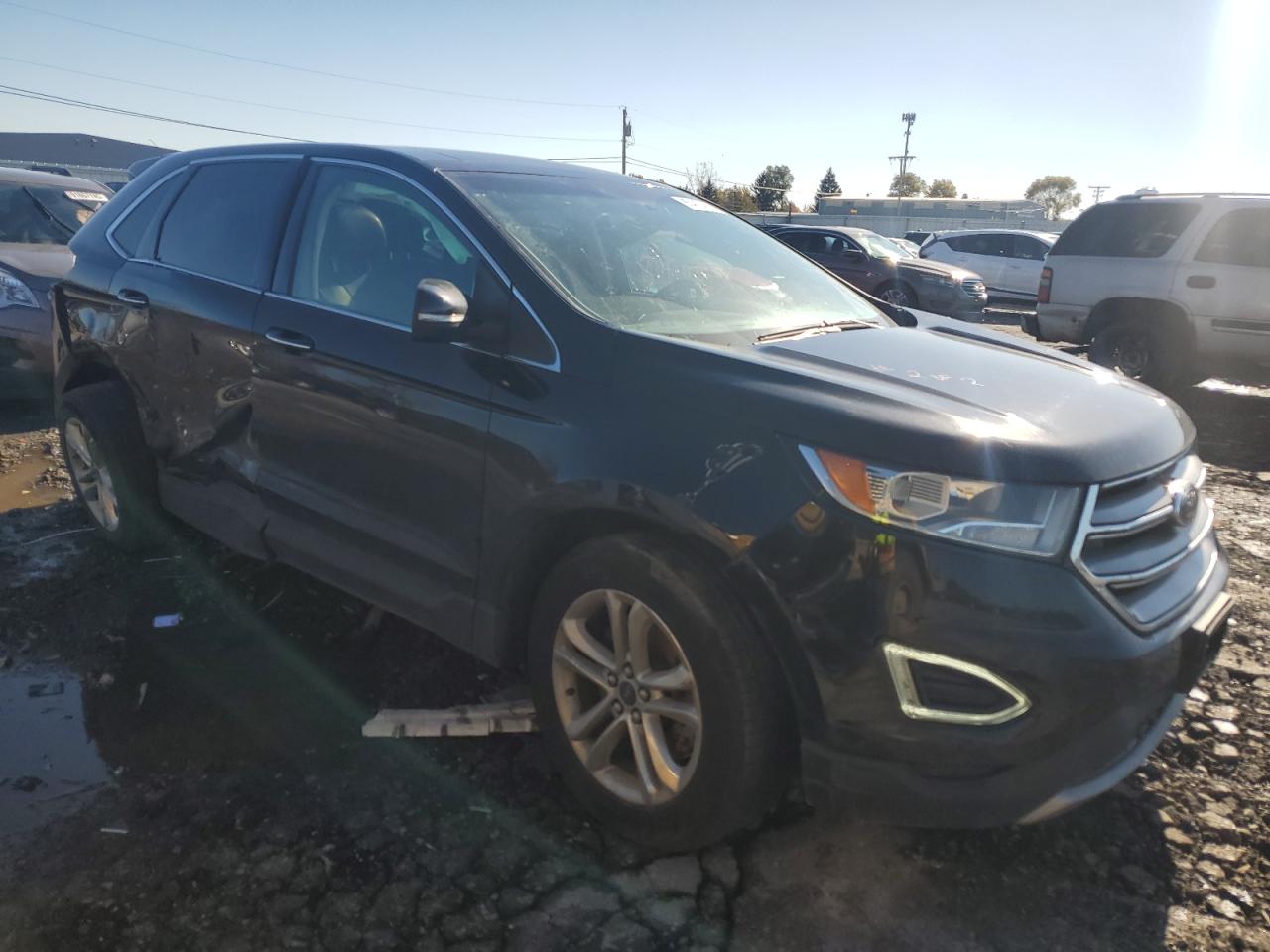 Ford Edge Titanium Image 3
