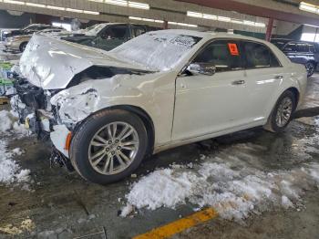  Salvage Chrysler 300