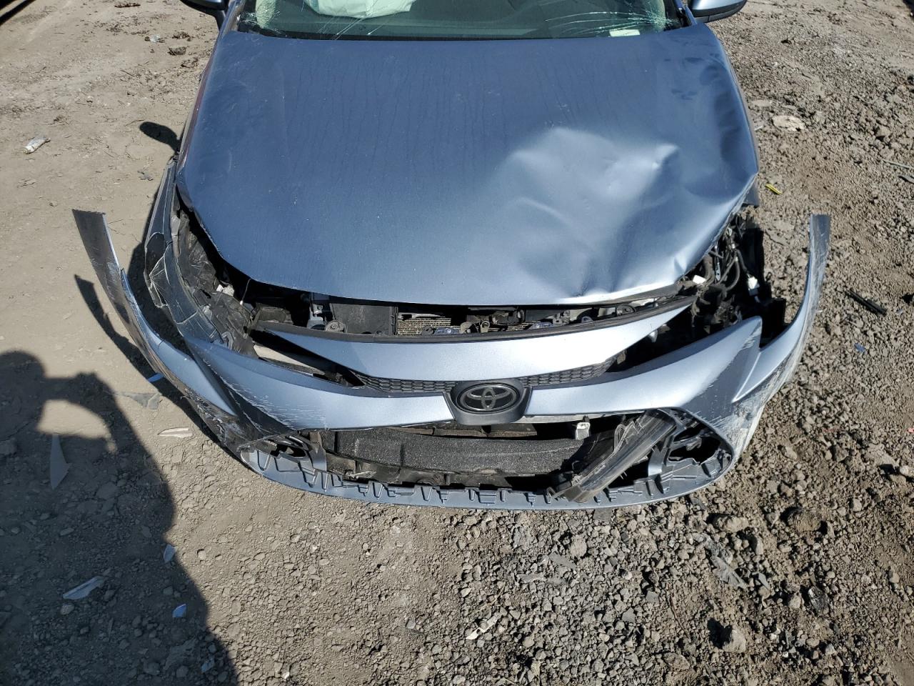 Toyota Corolla Le Image 9