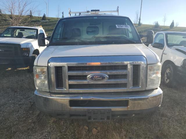 Ford Econoline E350 Super Duty Cutaway Van Image 7