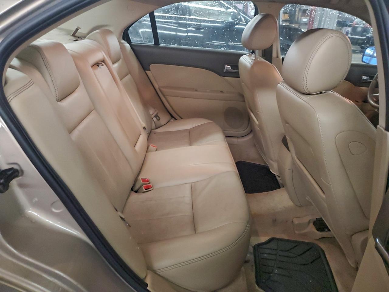 Mercury Milan Premier Image 9