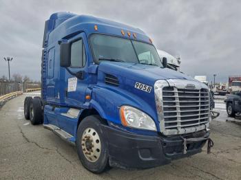  Salvage Freightliner Cascadia