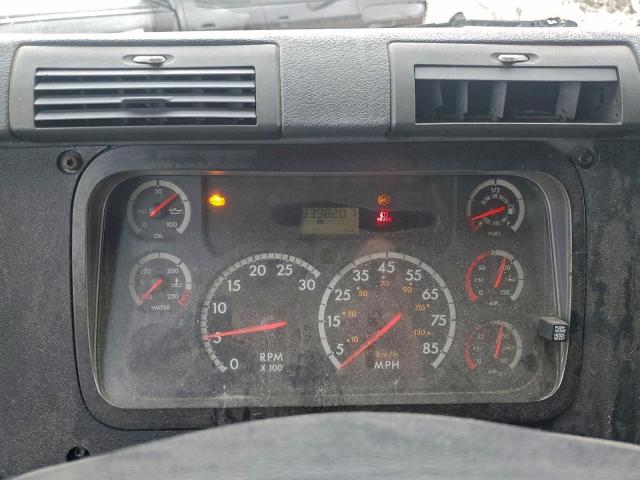 Freightliner Cascadia Image 8