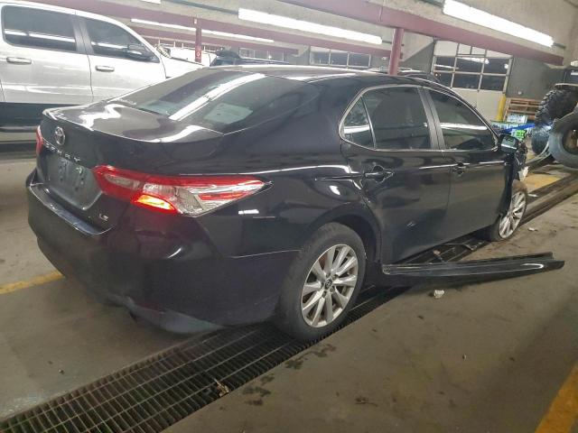 Toyota Camry L Image 4