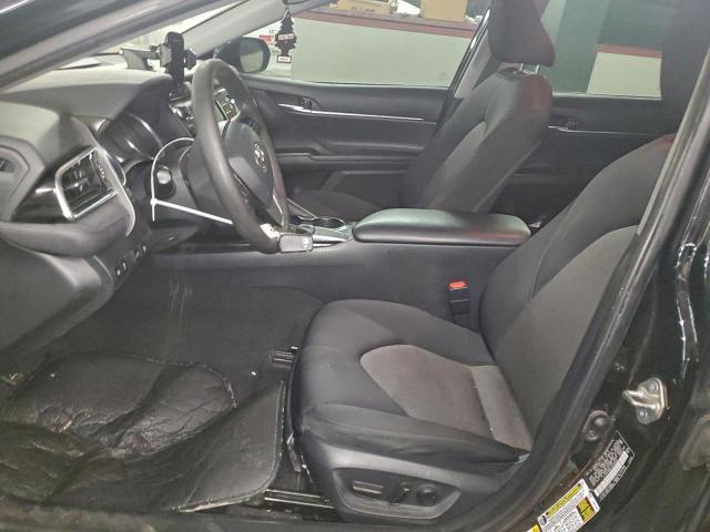 Toyota Camry L Image 7