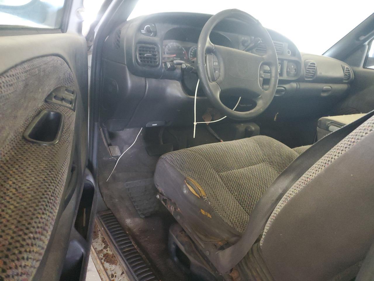 Dodge Ram 1500 Image 12