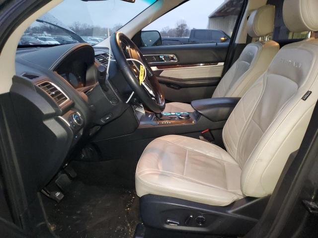 Ford Explorer Platinum Image 12