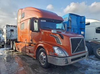  Salvage Volvo Vnl