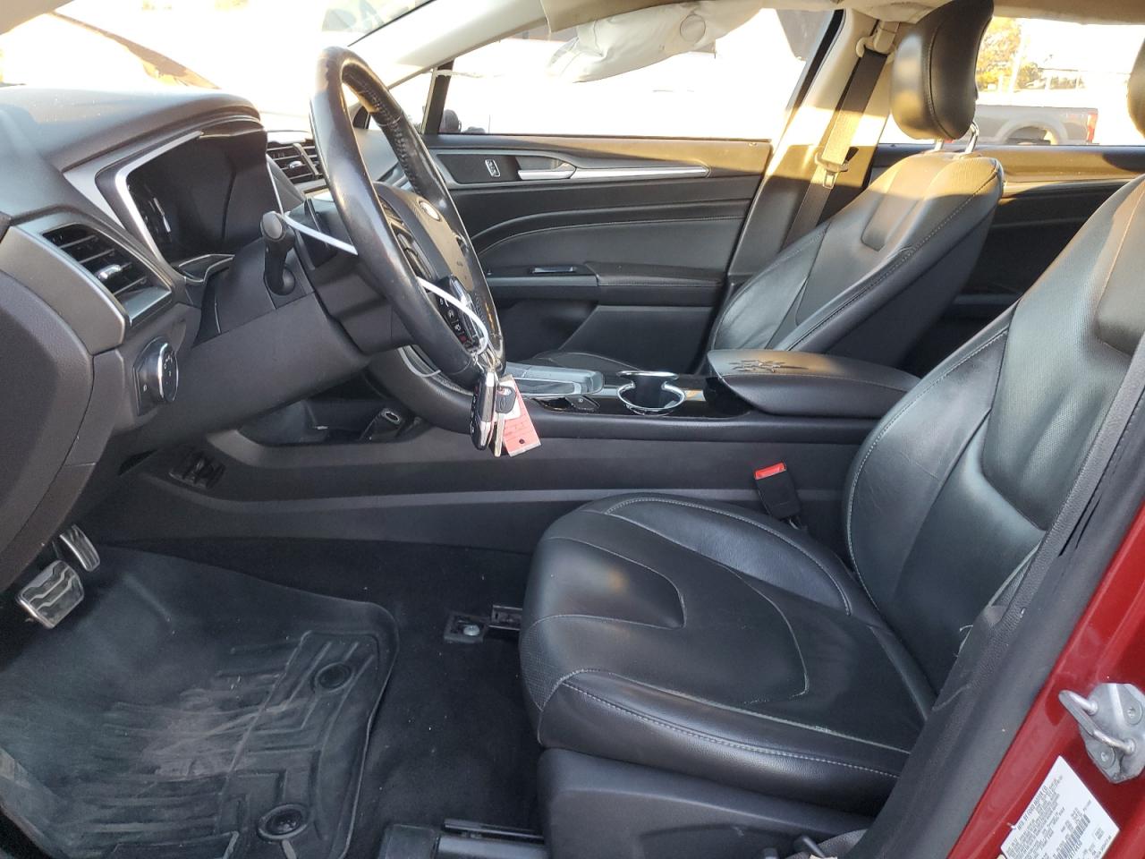 Ford Fusion Titanium Image 8