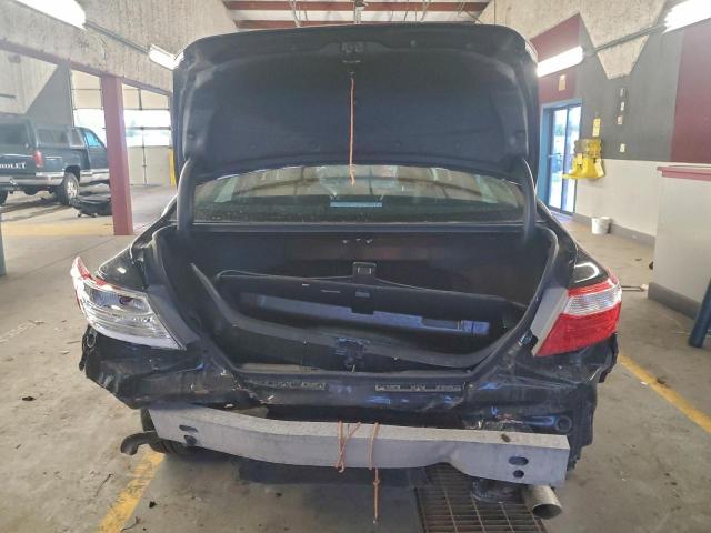 Toyota Camry Le Image 5