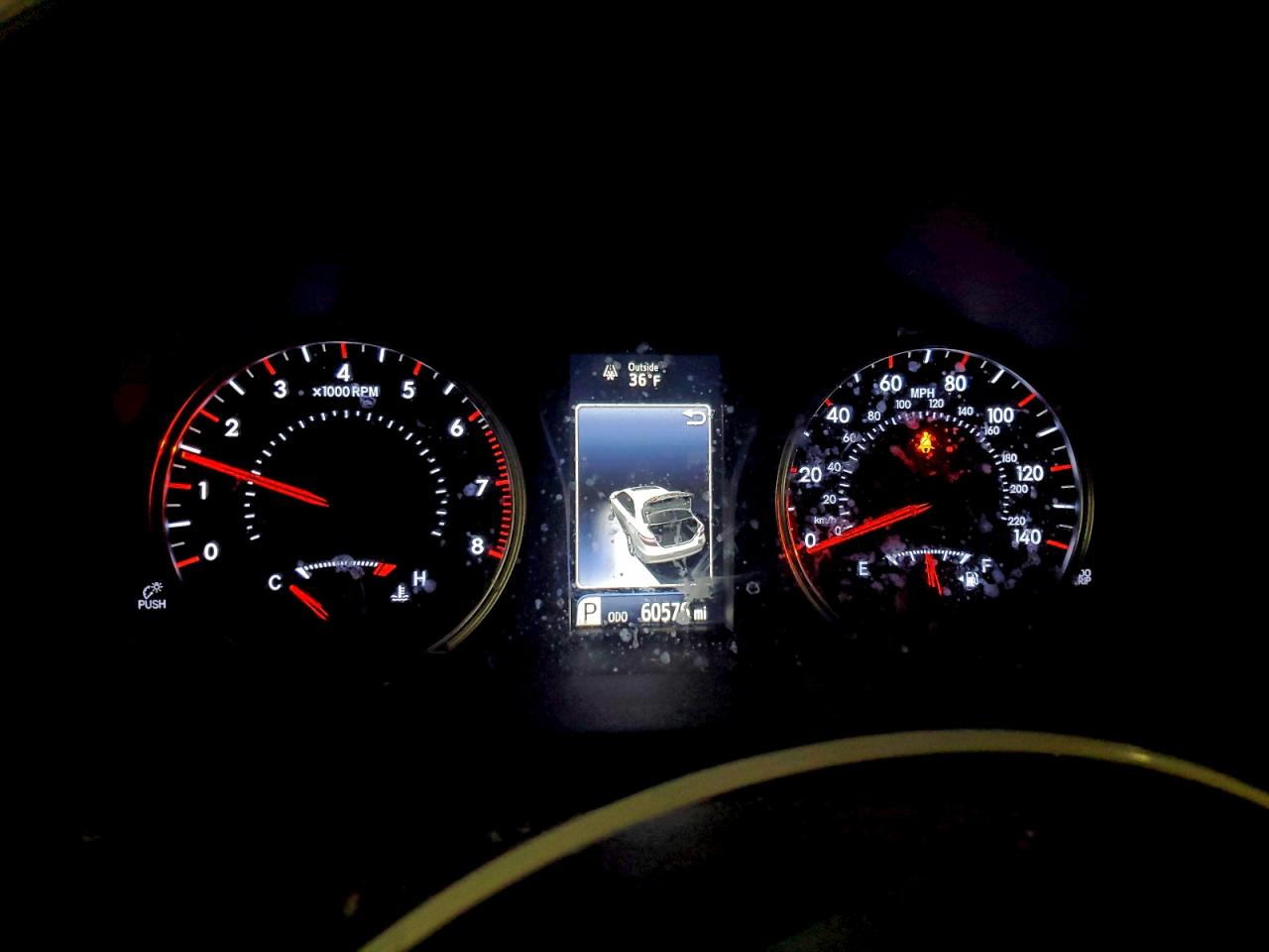 Toyota Camry Le Image 6