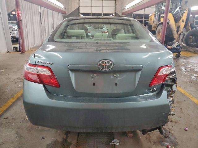 Toyota Camry Ce Image 5