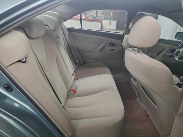 Toyota Camry Ce Image 9