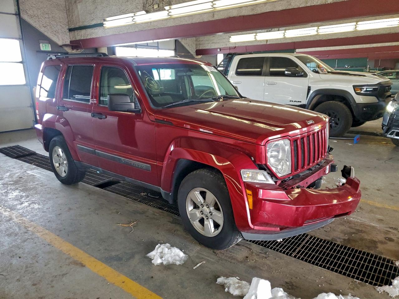 Jeep Liberty Sport Image 12