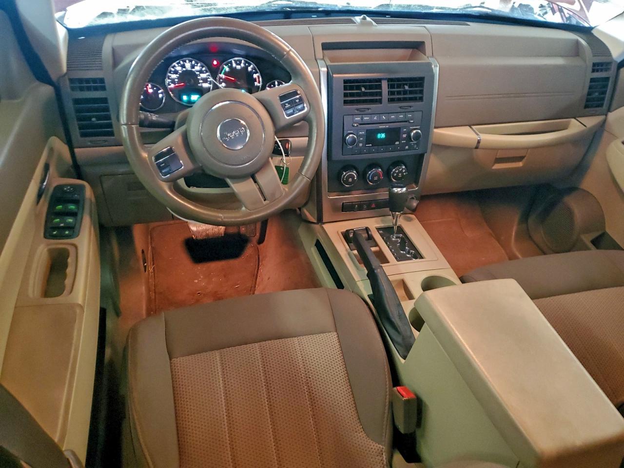 Jeep Liberty Sport Image 7