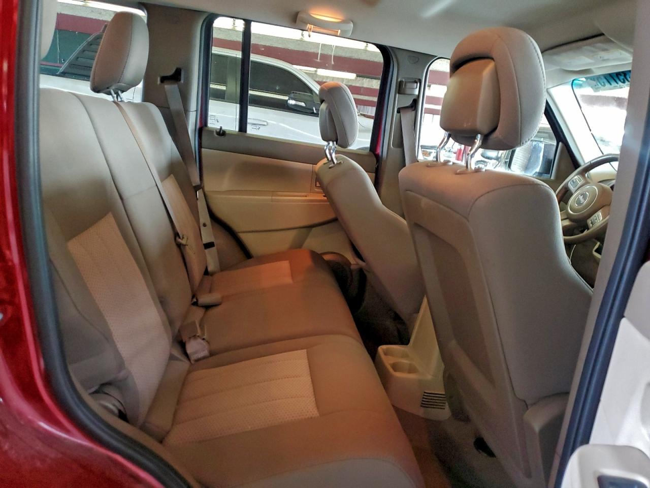 Jeep Liberty Sport Image 8