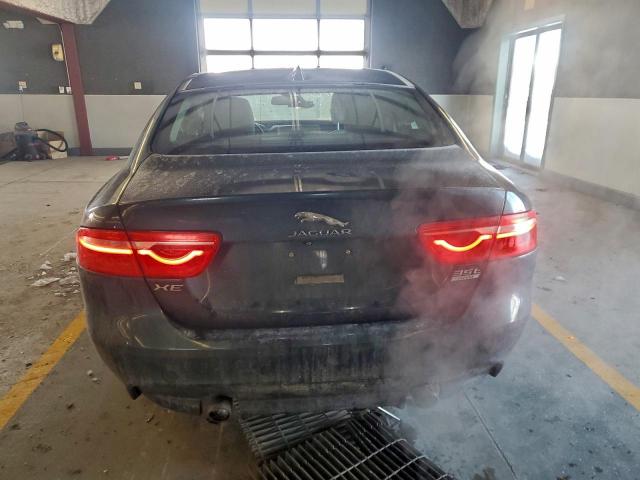 Jaguar XE Premium Image 5
