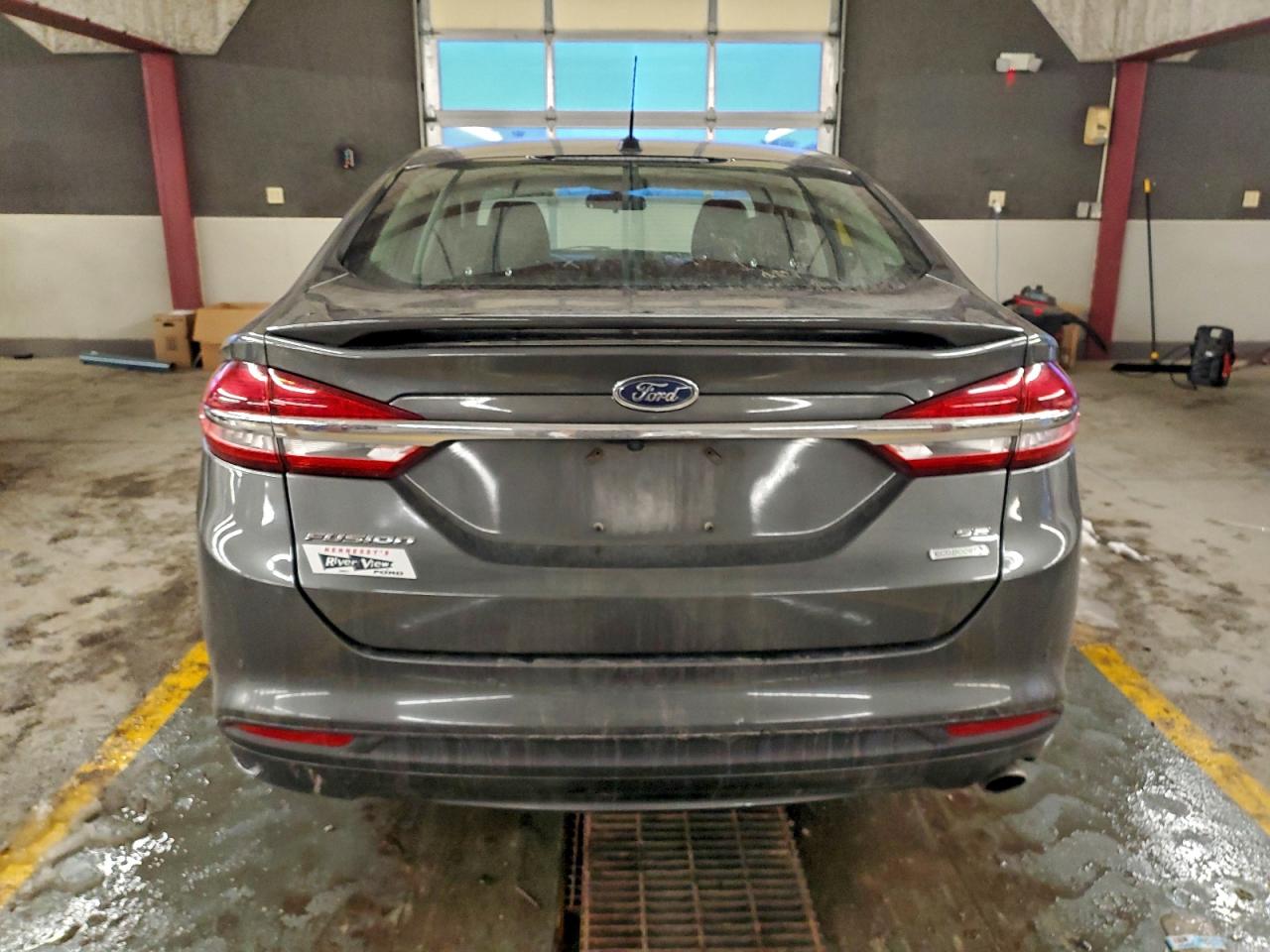 Ford Fusion Se Image 8