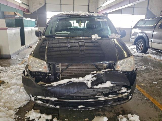 Chrysler Minivan Touring Image 6