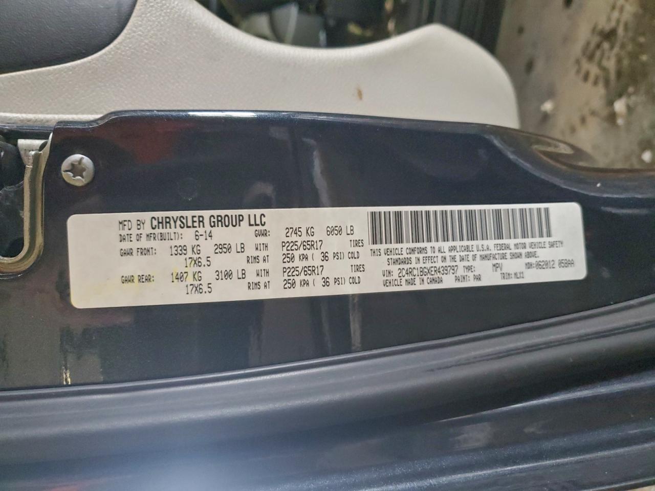 Chrysler Minivan Touring Image 11