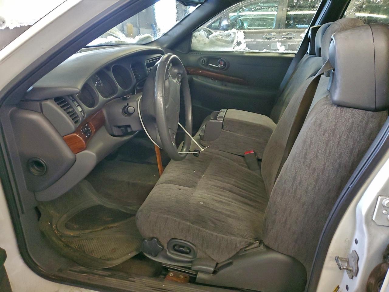 Buick LeSabre Custom Image 10