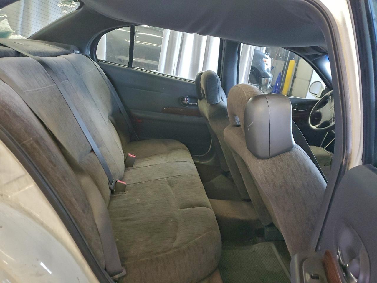 Buick LeSabre Custom Image 11