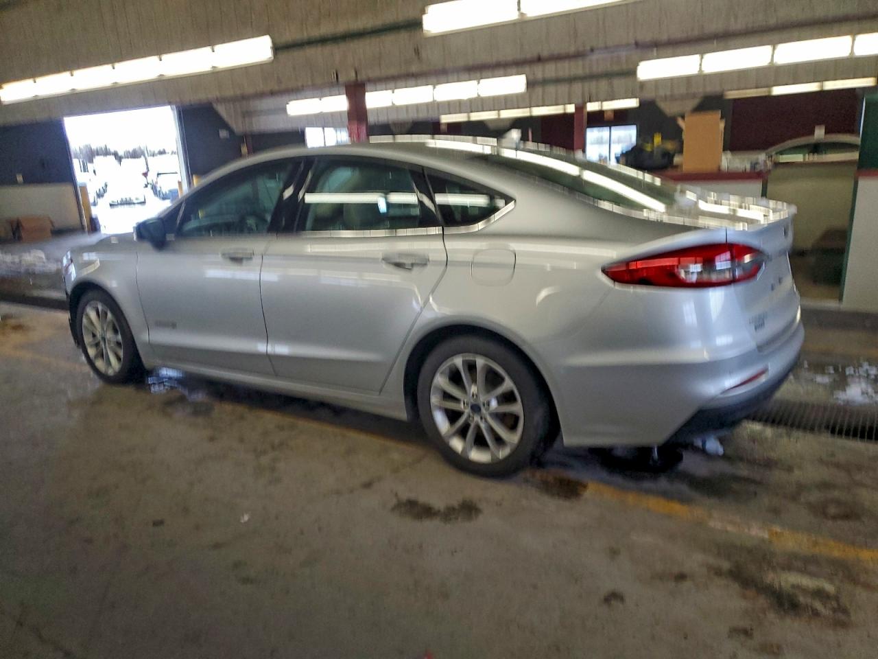Ford Fusion Se Image 4