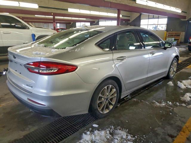 Ford Fusion Se Image 6