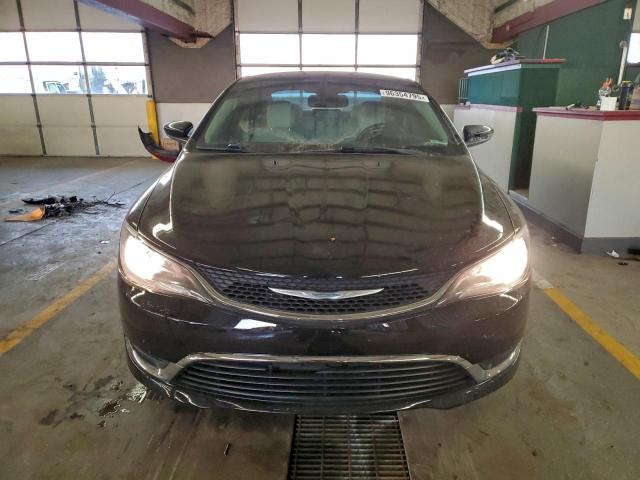 Chrysler 200 Limited Image 4