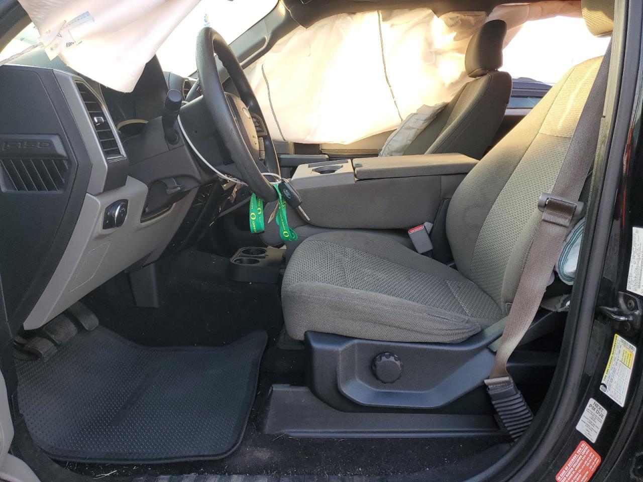 Ford F-150 Supercrew Image 3