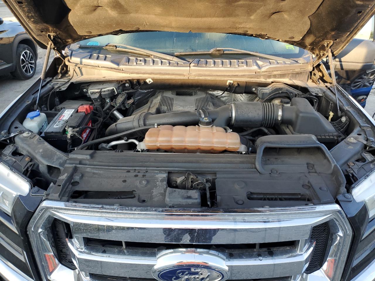 Ford F-150 Supercrew Image 9