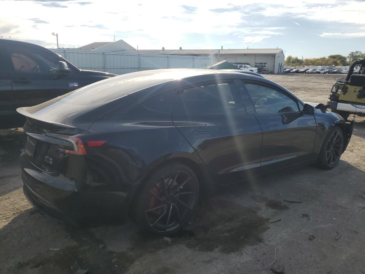 Tesla Model 3 Image 8