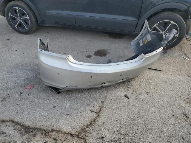 Buick LaCrosse Image 2