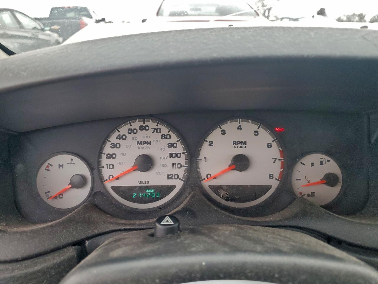 Dodge Neon Sxt Image 9