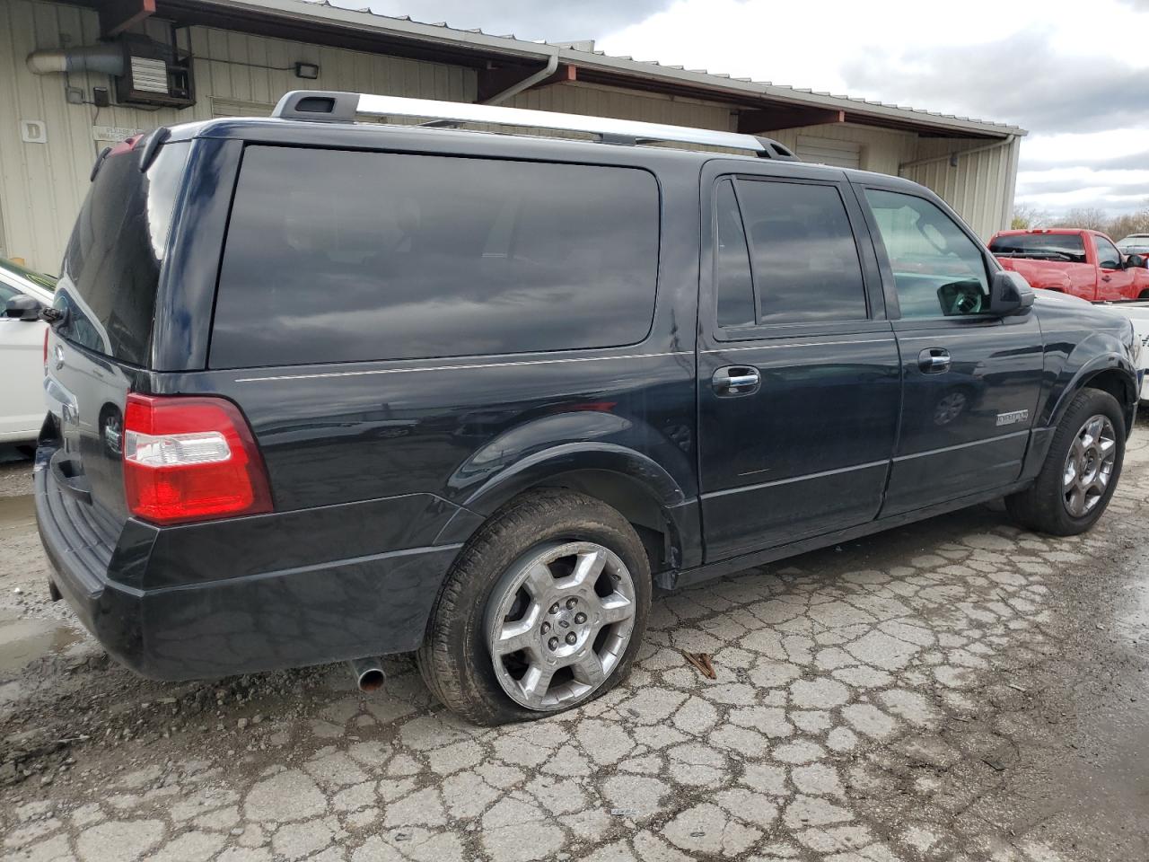 Ford Expedition El Limited Image 2