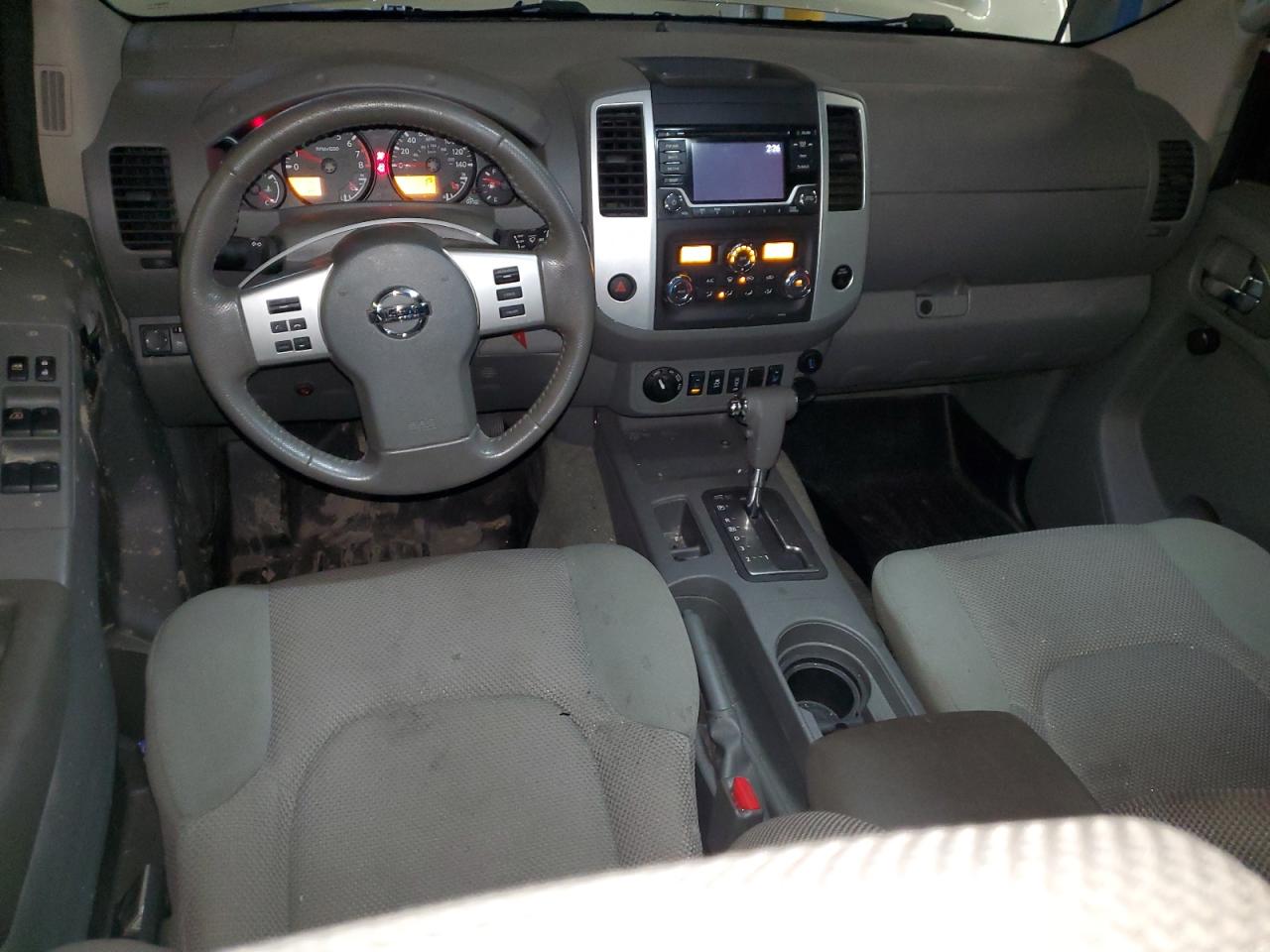 Nissan Frontier Sv Image 6