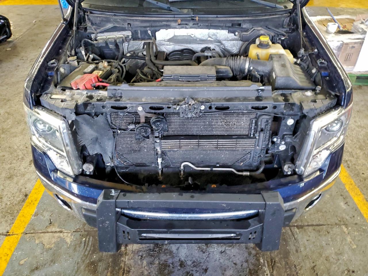 Ford F-150 Supercrew Image 8