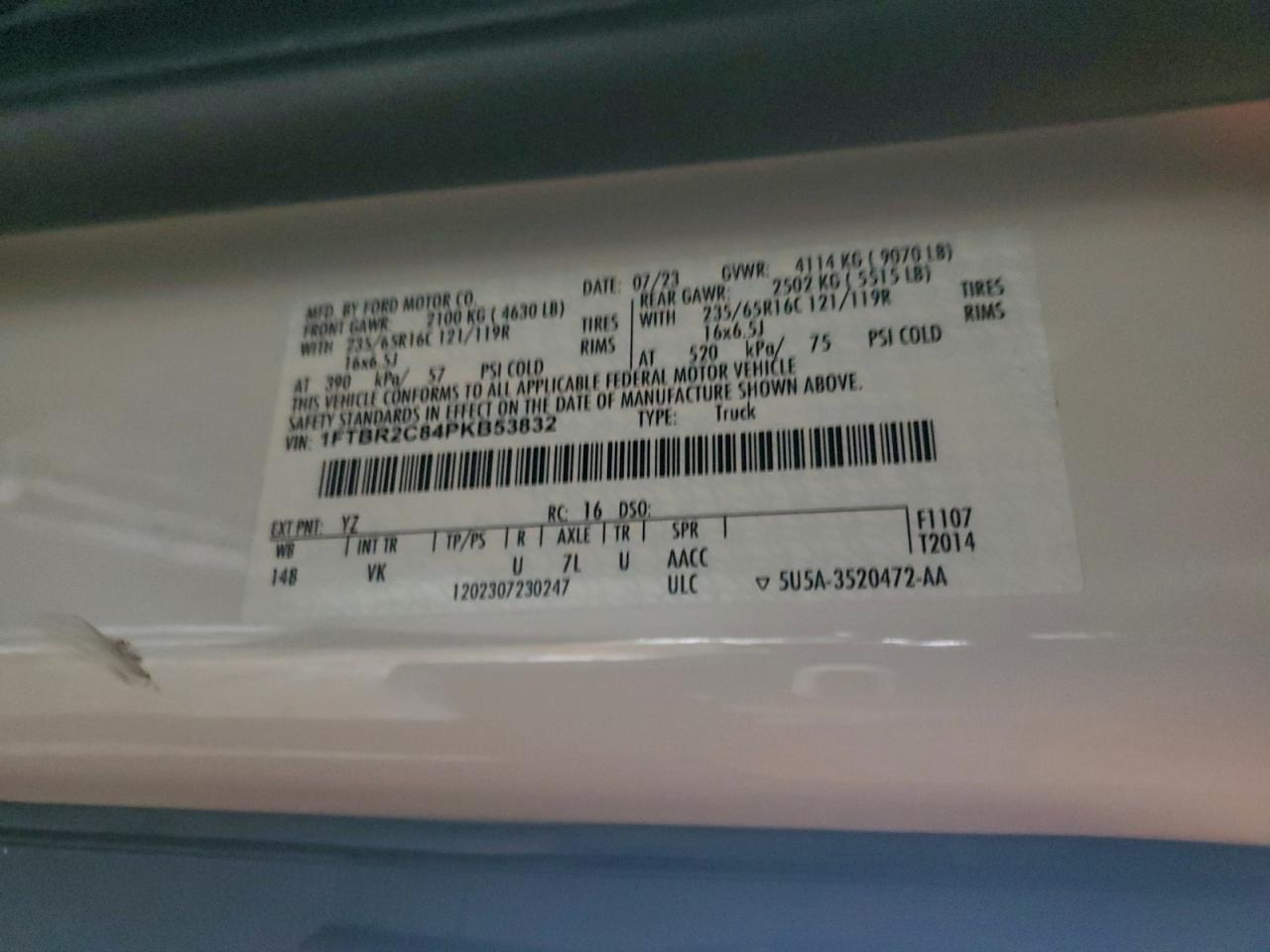 Ford Transit T-250 Image 10