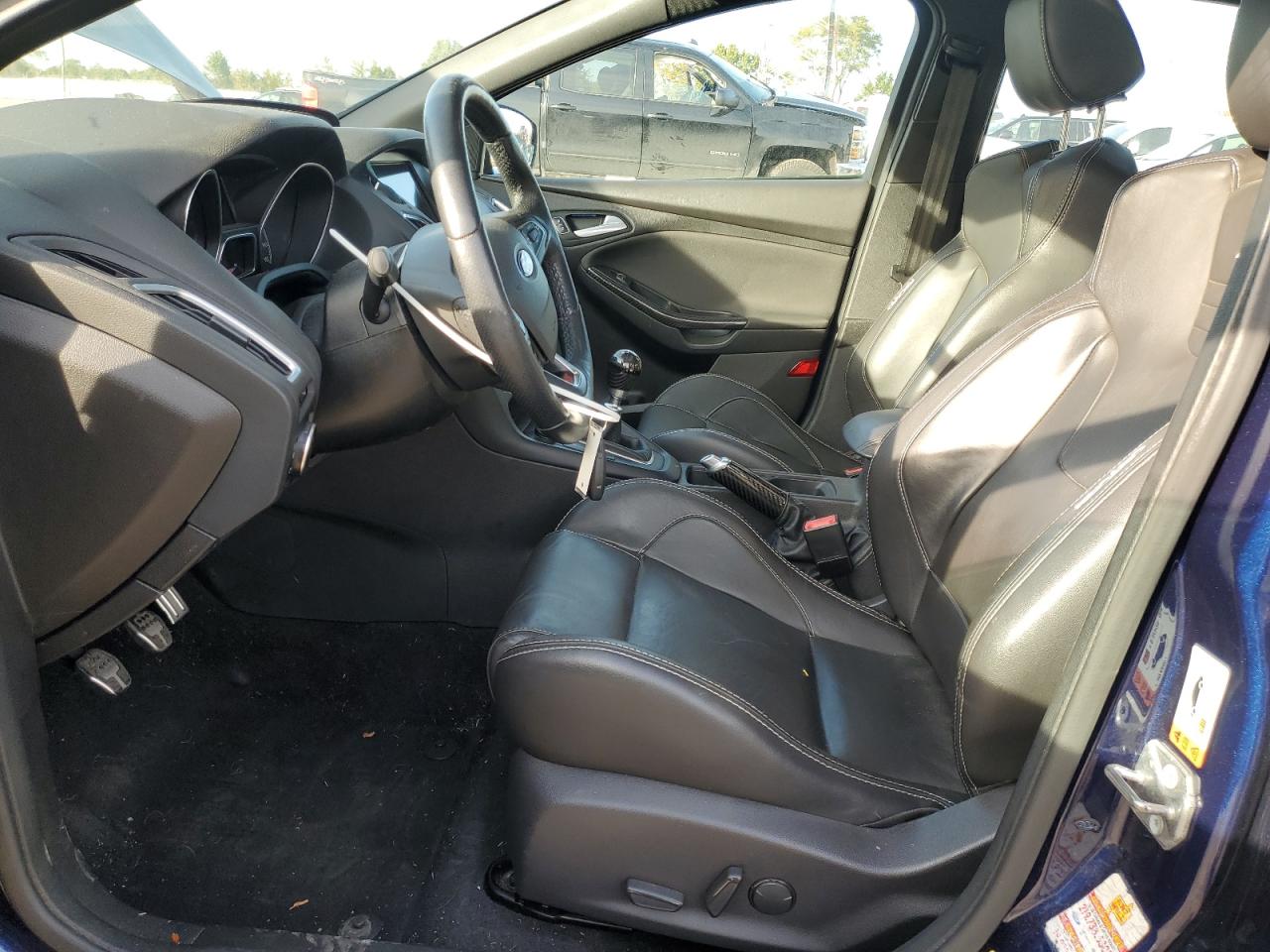 Ford Focus St Image 6